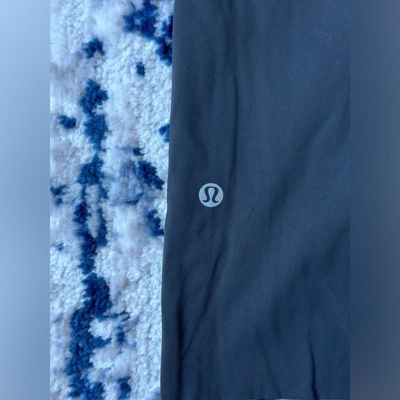 Lululemon Fast and Free Crop II - Picture 4 of 6